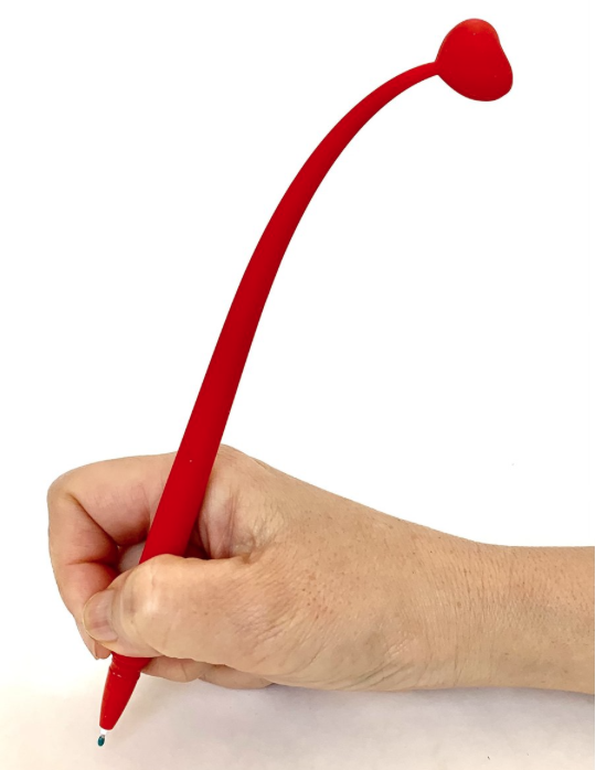 Wiggle pencil outlet