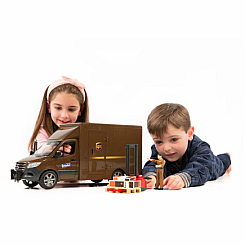MB SPRINTER UPS W DRIVER PLUS