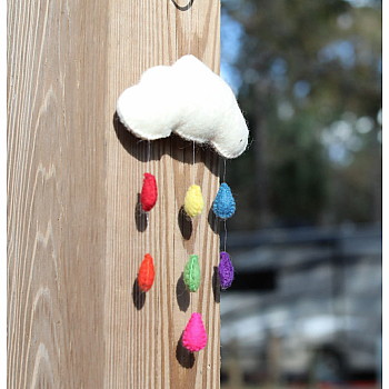 RAINBOW CLOUD GARLAND