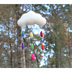 RAINBOW CLOUD GARLAND