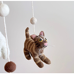 CAT FELTED MOBILE