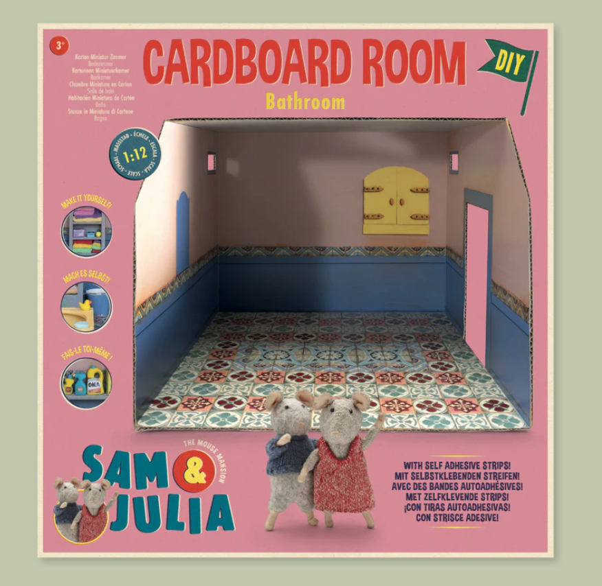 Sam & Julia cardboard room - Bathroom